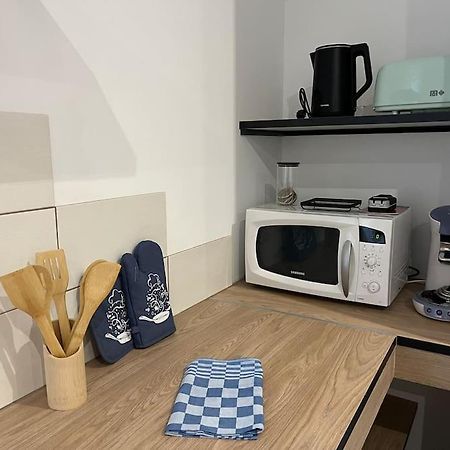 Le Bleuet Apartment Монрежо Екстериор снимка